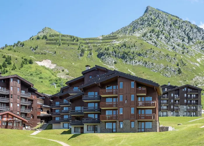 Pierre & Emeraude 3*